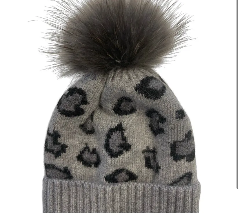 PNYC FAUX POM POM LEOPARD BEANIE