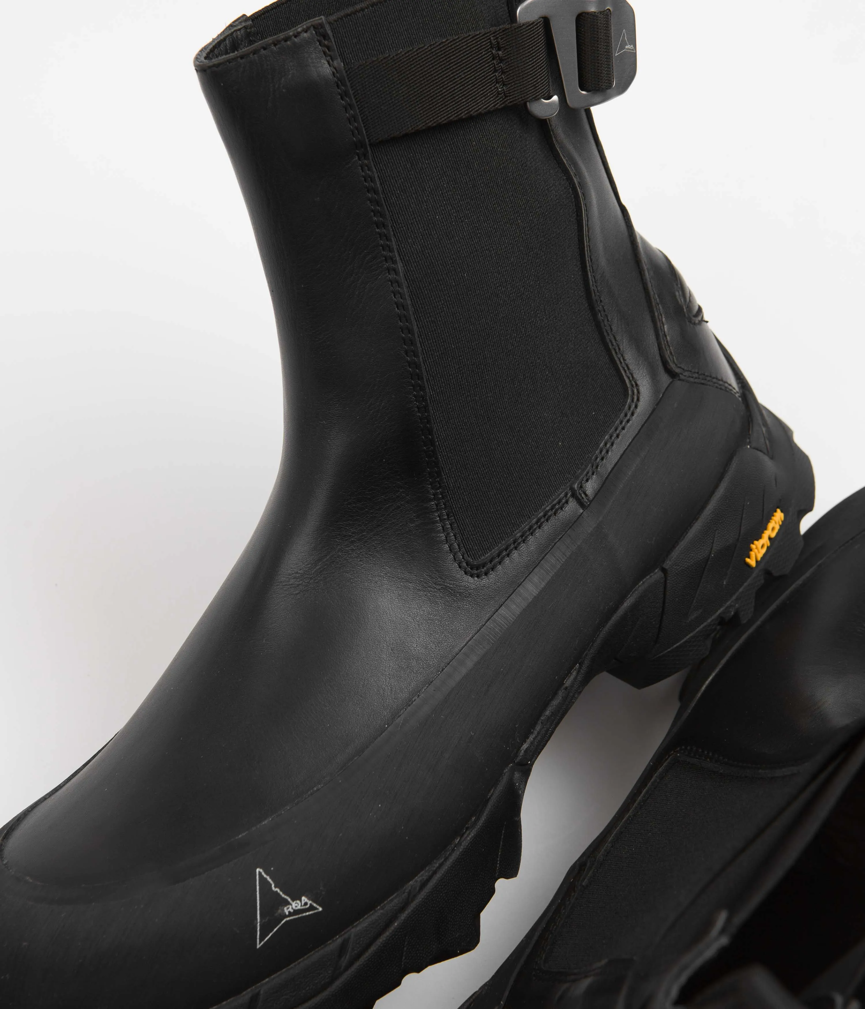 ROA Chelsea Boots - Black