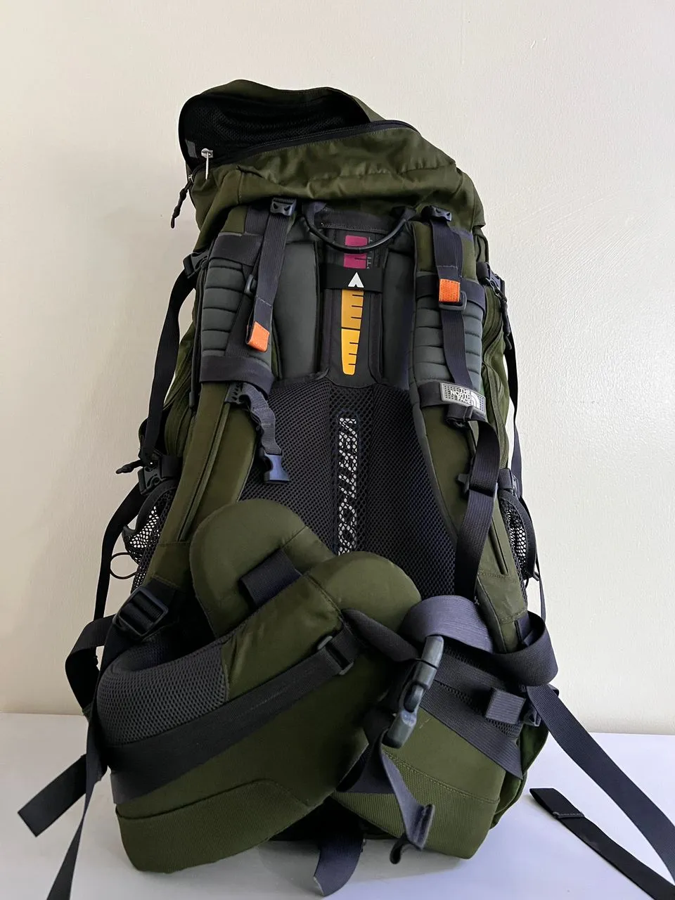 The North Face Terra 60L Internal Frame Verti-Cool Hiking Trekking Pack Green